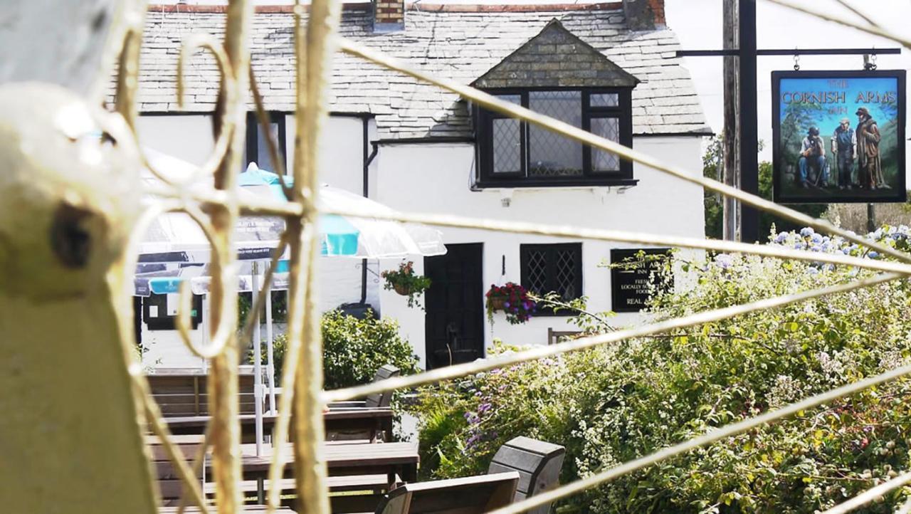 Cornish Arms Inn Port Isaac 2 Miles Pendoggett Buitenkant foto